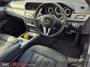Mercedes-Benz E-Class E 220 BLUETEC CLASSIC A/T - Image 3
