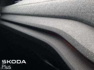 Skoda Octavia **TOP SPEC**SELECTION PLUS 2.0TDI 11 - Image 3