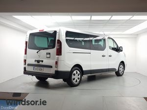 Renault Trafic TRAFIC RED - COMBI FWD E6 - L2 - Image 3