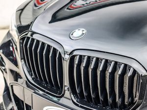 2020 BMW X5 45E M-PERFORMANCE - Image 3