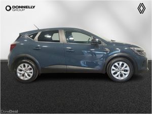 Renault Captur Hatchback Iconic Edition - Image 4