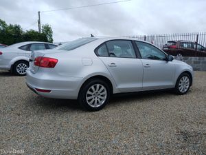 Volkswagen Jetta 2012 1.2Tsi petrol - Image 3