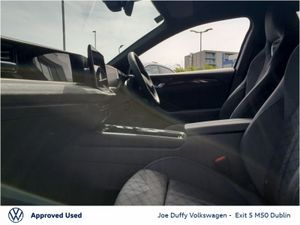 Volkswagen Passat Passat R-Line Phev S-A  R-Line - Image 3