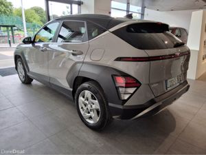 Hyundai KONA ELEGANCE **TWO TONE** - Image 4