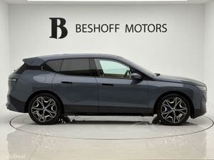 BMW iX 40 M-SPORT X-DRIVE=BEIGE INTERIOR//PAN ROOF - Image 4