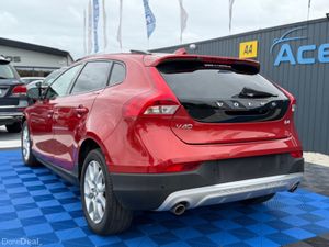 Volvo V40 CROSS COUNTRY - 2.0L DIESEL - AUTO - 12M - Image 4