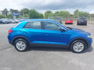 Volkswagen T-Roc 1.0 TSI MANUAL 6SPEED FWD 115HP 5 - Image 4