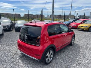 Volkswagen Cross Up! - Image 4