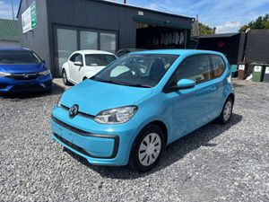 Volkswagen Up! *HEATED SEATS* - Image 2