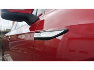 Volkswagen ID.4 PRO 128 KW Life DX 77KWH 174HP PRO - Image 2