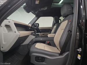 Land Rover Defender Diesel Estate X-Dynamic SE - Image 4