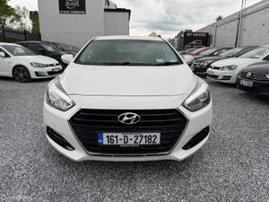 2016 (161) Hyundai i40 1.7 Executive - Image 2