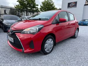 2015 (151) Toyota Yaris 1.3 VVTi Luna - Image 3