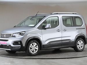 Peugeot Rifter 1.5 HDI 5SPD ALLURE 5SEATS **REVERS - Image 4