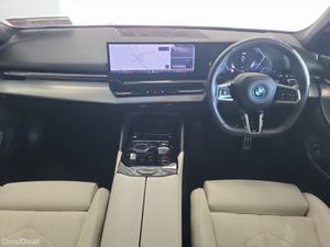 BMW 5-Series 530e M Sport Saloon - Image 4
