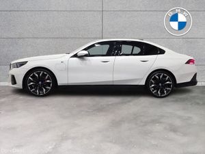 BMW 5-Series 550e xDrive M Sport Pro Saloon - Image 4