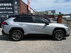 2023 Toyota Rav4 HYBRID SOL AUTO - Image 2