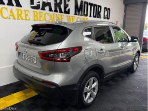 Nissan Qashqai 1.5 SV 18 4DR - Image 4
