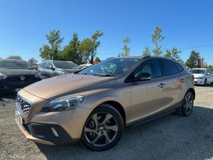 Volvo V40 Country Cross 2.0L Automatic Diesel (346 - Image 3