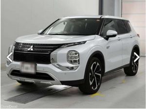 2023 Mitsubishi Outlander 2.4 Plug in hybrid - Image 2