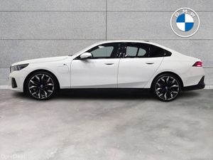 BMW 5-Series 550e xDrive M Sport Pro Saloon - Image 4