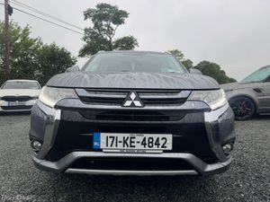17 Mitsubishi Outlander 2.0 petrol hybrid 4x4 - Image 3
