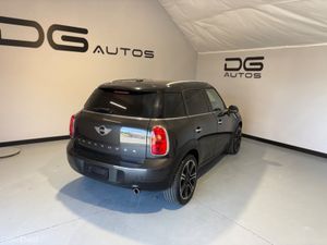 Mini Countryman COOPER- LOW KMS - GOOD SPEC - NEW - Image 4