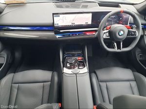 BMW M5 M5 Touring - Image 4