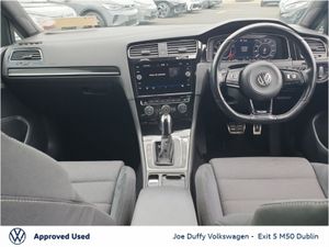 Volkswagen Golf R 2.0 TSI 300HP 4M R DSG - Image 3
