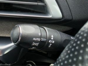 Peugeot 5008 GT LINE 7 SEATER - QUILTED LEATHER SE - Image 4