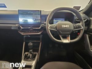Dacia Duster Expression MHEV 140 E06X - Image 2