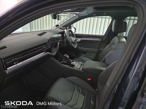 Volkswagen Touareg 3.0TDI 286 BHP R LINE 4M DSG - Image 4