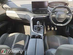 Peugeot 3008 GLASS ROOF** 1.5 BLUEHDI ** 130BHP GT - Image 2
