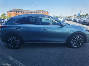 KIA XCEED 1.6 PE AUTOMATIC PETROL PLUG-IN HYBRID - Image 4