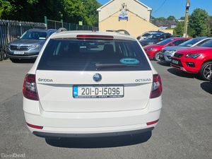 Skoda Octavia 2020 COMBI Soleil 1.5TSI 150HP - Image 4