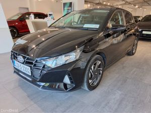 Hyundai i20 DELUXE PLUS - Only 18,000 Km - - Image 3