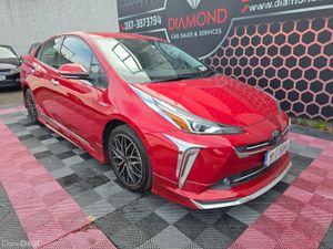 TOYOTA PRIUS TESLA STYLE SCREEN LEATHER HEAT SEATS - Image 2