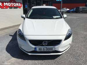 2016 VOLVO V40 AUTOMATIC TURBO DIESEL - Image 2