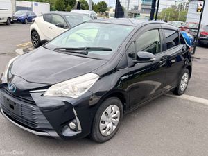 Toyota Vitz Blue - Image 2