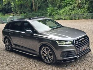 AUDI Q7 VORSPRUNG BLACK EDITION S-LINE 50 TDI - Image 4