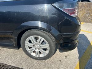 Opel Astra 2008 - Image 4