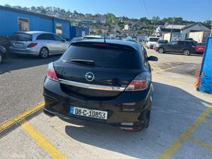 Opel Astra 1.6 GTC Petrol 2008 - Image 4