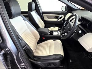 2023 Discovery Sport P300E R Dynamic SE Phev Pan R - Image 2