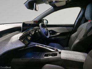 Peugeot 5008 1.2 MHEV 145bhp E-DCS6 Allure - Image 2