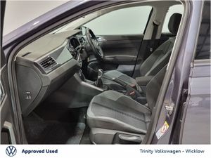 Volkswagen Polo ** STUNNING HATCHBACK ** STYLE ** - Image 4