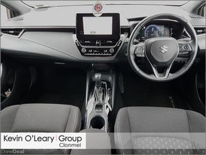 Suzuki Swace Swace 1.8 Hybrid SZ-T CVT - Image 2