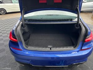 BMW 3-Series BMW 330e individual M-sport plug in h - Image 4