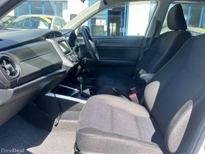 2017 TOYOTA COROLLA FIELDER ESTATE HYBRID AUTO - Image 4