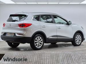 Renault Kadjar 1.3 TCE 140 bhp  Iconic - Image 3