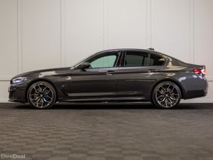 2021 BMW 5-Series 530e M-Sport - Image 3
